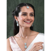 Generic Women's Brass Silver Plated Pendant Set (Mint)