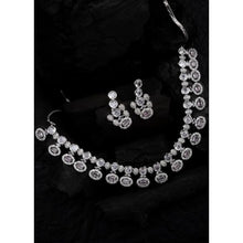 Generic Women's Brass Silver Plated Necklace set (White)