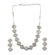 Generic Women's Brass Silver Plated Necklace set (White)