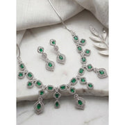 Generic Women's Brass Silver Plated Necklace set (Green)