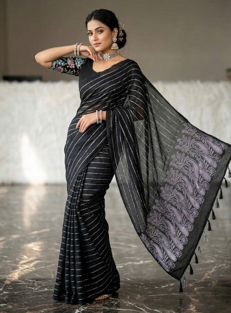Generic Women's Georgette Striped Saree With Unstitched Blouse 5.5Mtr (Black)