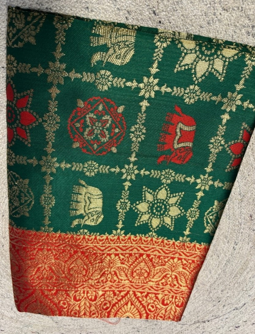 Generic Women's Jacquard Printed Saree With Unstitched Blouse 5.5Mtr (Bottle Green)